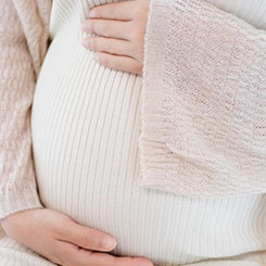 （中介向界🕷🎓面新闻记者提供💓📖的“减免服💓👨‍🚀务合同🇳🇷靠谱助孕机构